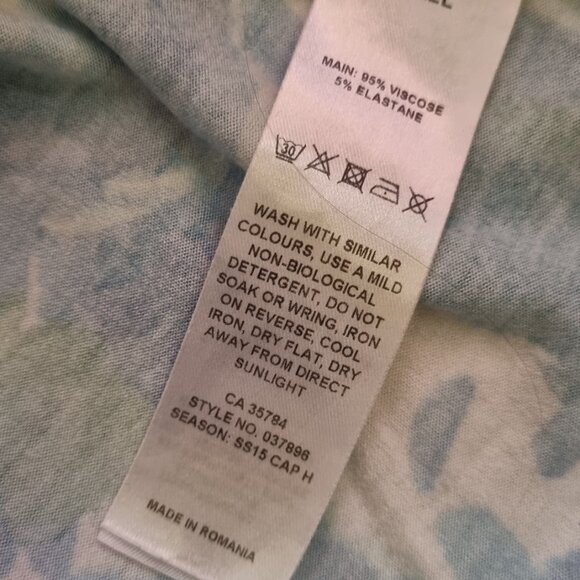 Floral shirt - Picture 3 of 4